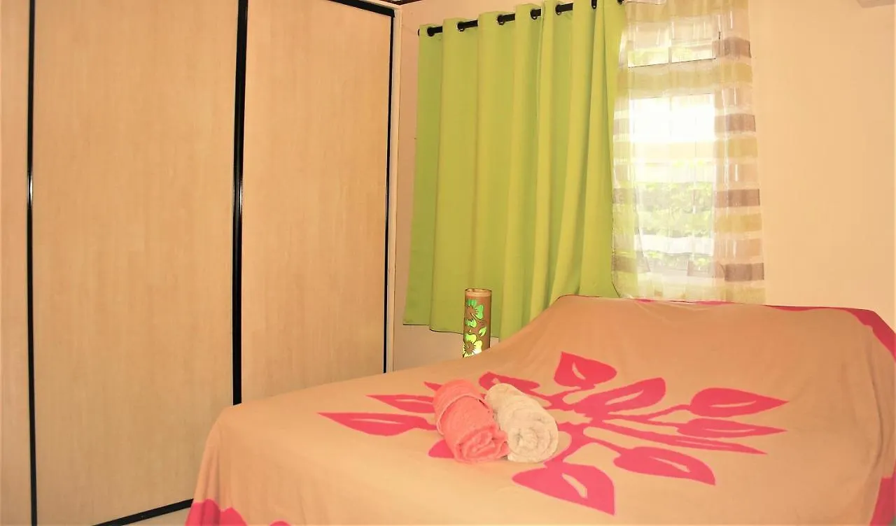 Apartment Tahiti - Sanny'S Place Room & Pool Punaauia  French Polynesia